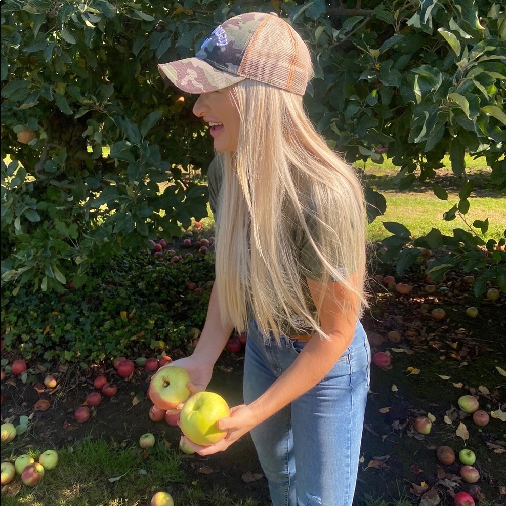 Meet your Posher, Adventure PNW!